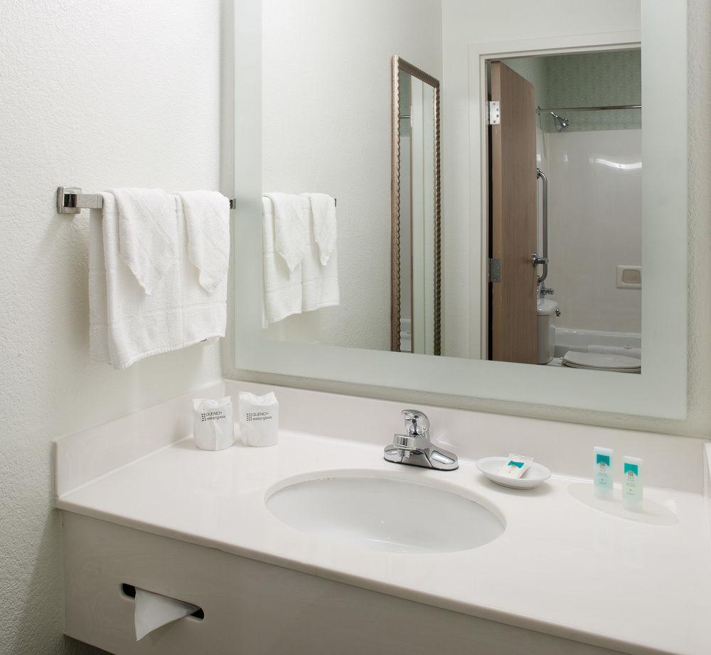 Springhill Suites Dallas Arlington North Exterior foto